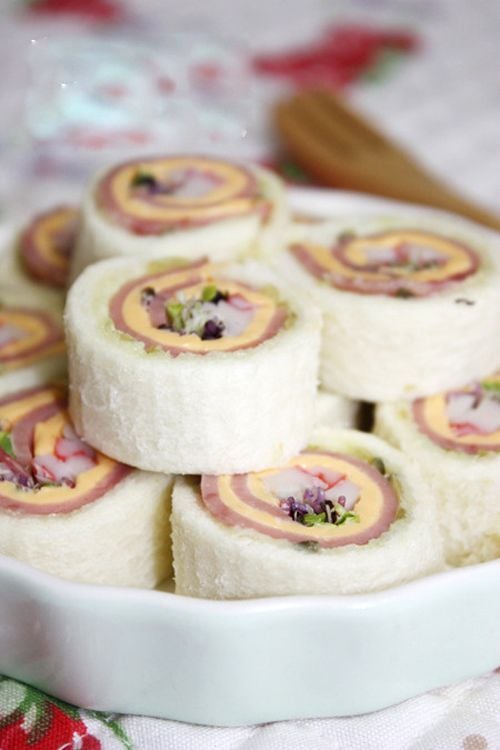 Roti Tawar Sushi Roll