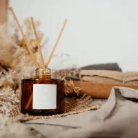 7 Rekomendasi Reed Diffuser Terbaik untuk Suasana Rumah Mewah, Segar & Relaks